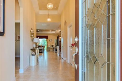 Villa ou maison à vendre à Wesley Chapel, Floride: 4 chambres, 314.94 m2 № 1296698 - photo 2