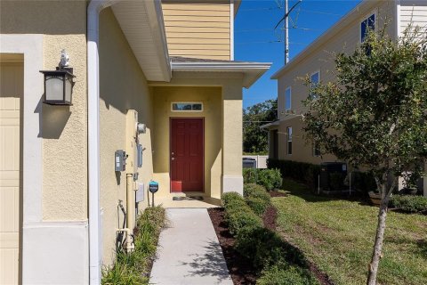 Townhouse in Holiday, Florida 3 bedrooms, 168.43 sq.m. № 1212014 - photo 5