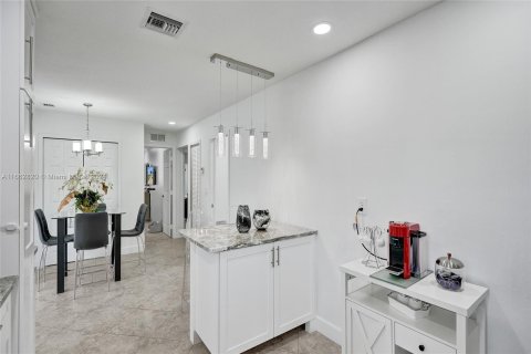 Casa en venta en West Palm Beach, Florida, 3 dormitorios, 143.81 m2 № 1372337 - foto 9