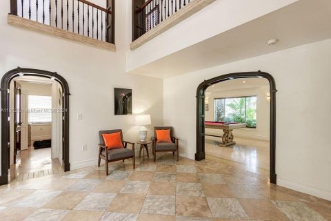 Casa en venta en Miami, Florida, 7 dormitorios, 584.17 m2 № 1099335 - foto 22