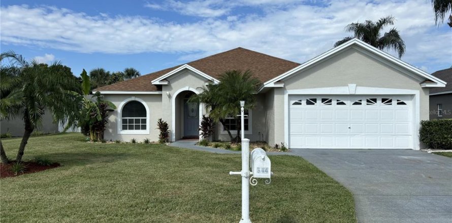 House in Winter Haven, Florida 4 bedrooms, 205.78 sq.m. № 1376688