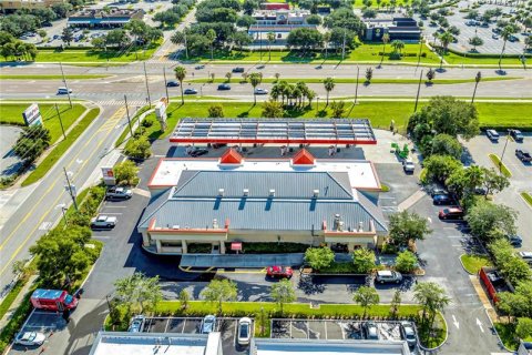 Propiedad comercial en venta en Orlando, Florida, 730.77 m2 № 222390 - foto 9