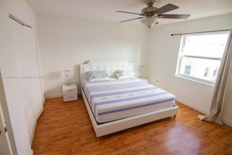 Apartment in Miami Beach, Florida 1 bedroom, 47.38 sq.m. № 442443 - photo 8