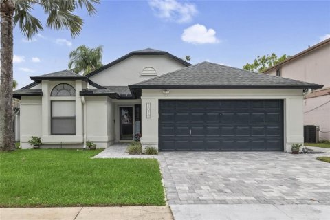 Villa ou maison à vendre à Apopka, Floride: 3 chambres, 131.92 m2 № 1344317 - photo 1