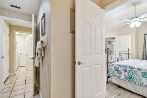 Condo in Lutz, Florida, 2 bedrooms  № 1289861 - photo 18