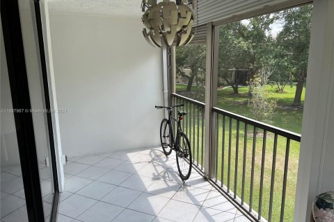 Copropriété à vendre à Weston, Floride: 2 chambres, 114.73 m2 № 1206558 - photo 22