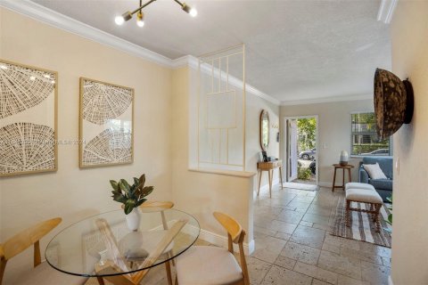 Condominio en venta en Miami Beach, Florida, 1 dormitorio, 64.38 m2 № 1328299 - foto 7