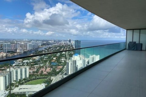 Copropriété à vendre à Sunny Isles Beach, Floride: 2 chambres, 117.8 m2 № 1328319 - photo 26