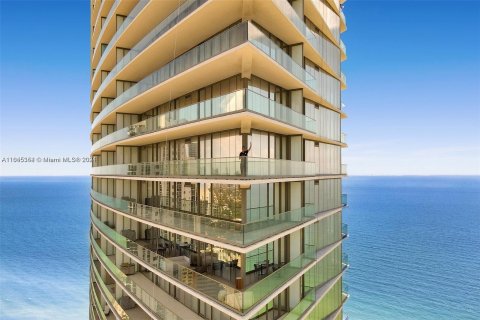 Condominio en venta en Sunny Isles Beach, Florida, 2 dormitorios, 117.8 m2 № 1328319 - foto 16