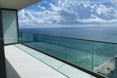 Condominio en venta en Sunny Isles Beach, Florida, 2 dormitorios, 117.8 m2 № 1328319 - foto 25