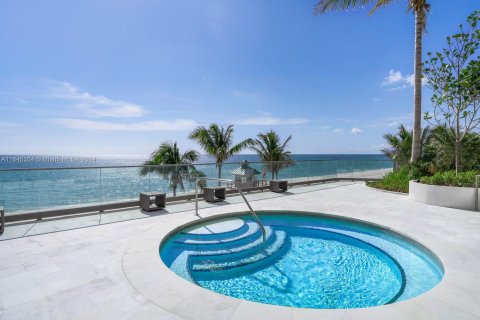 Condominio en venta en Sunny Isles Beach, Florida, 2 dormitorios, 117.8 m2 № 1328319 - foto 22