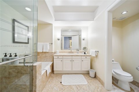 Hotel en venta en Miami, Florida, 1 dormitorio, 91.32 m2 № 1151053 - foto 12