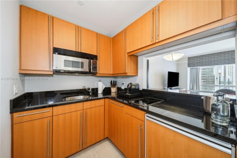 Hotel en venta en Miami, Florida, 1 dormitorio, 91.32 m2 № 1151053 - foto 7