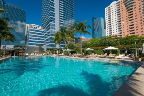 Hotel en venta en Miami, Florida, 1 dormitorio, 91.32 m2 № 1151053 - foto 18