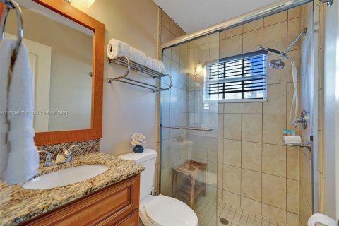 Townhouse in Hollywood, Florida 4 bedrooms, 168.62 sq.m. № 1151054 - photo 5