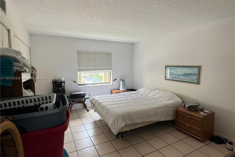 Condominio en venta en Plantation, Florida, 1 dormitorio, 74.32 m2 № 1348179 - foto 4