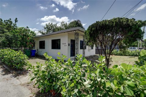 Immobilier commercial à vendre à Miami, Floride: 150.59 m2 № 1348128 - photo 18