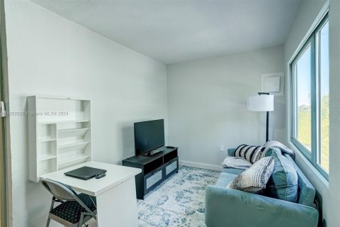 Immobilier commercial à vendre à Miami, Floride: 150.59 m2 № 1348128 - photo 14