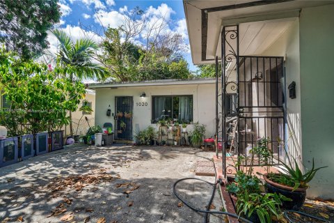 Immobilier commercial à vendre à Miami, Floride: 150.59 m2 № 1348128 - photo 17