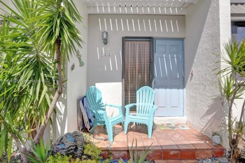 Townhouse in Boynton Beach, Florida 2 bedrooms, 182.09 sq.m. № 1370829 - photo 2