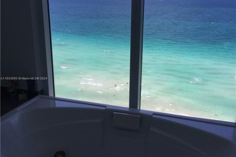 Copropriété à vendre à Sunny Isles Beach, Floride: 3 chambres, 226.68 m2 № 1294333 - photo 15