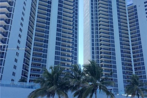 Copropriété à vendre à Sunny Isles Beach, Floride: 3 chambres, 226.68 m2 № 1294333 - photo 26