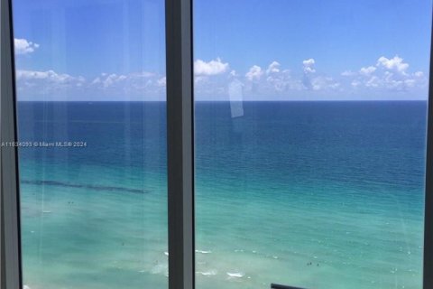 Copropriété à vendre à Sunny Isles Beach, Floride: 3 chambres, 226.68 m2 № 1294333 - photo 3