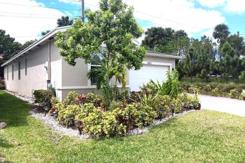 House in West Palm Beach, Florida 3 bedrooms, 173.08 sq.m. № 1136400 - photo 26