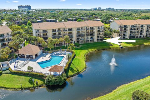 Condo in Jupiter, Florida, 2 bedrooms  № 1136403 - photo 28