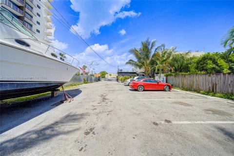 Купить коммерческую недвижимость в Майами, Флорида № 35310 - фото 24