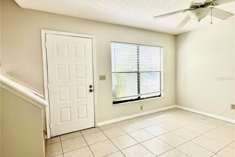 Condominio en venta en Orlando, Florida, 3 dormitorios, 95.88 m2 № 1200095 - foto 2