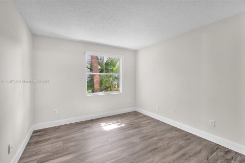 Condominio en venta en Pembroke Pines, Florida, 3 dormitorios, 115.85 m2 № 1386229 - foto 9