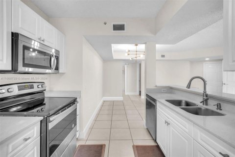 Condominio en venta en Pembroke Pines, Florida, 3 dormitorios, 115.85 m2 № 1386229 - foto 19