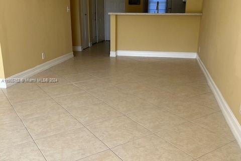 Condo in Pompano Beach, Florida, 2 bedrooms  № 1386230 - photo 6