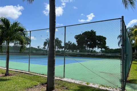 Condo in Pompano Beach, Florida, 2 bedrooms  № 1386230 - photo 26