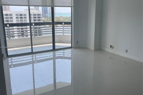 Condo in Aventura, Florida, 2 bedrooms  № 1385796 - photo 22