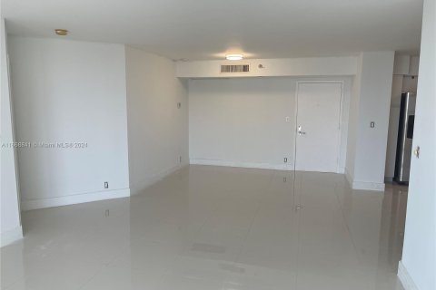 Condo in Aventura, Florida, 2 bedrooms  № 1385796 - photo 5