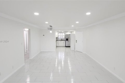 Condominio en venta en North Palm Beach, Florida, 2 dormitorios, 94.2 m2 № 934171 - foto 1