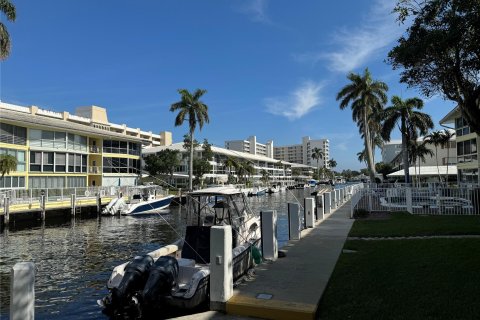 Copropriété à vendre à Fort Lauderdale, Floride: 2 chambres, 119.38 m2 № 945304 - photo 4