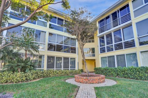 Copropriété à vendre à Fort Lauderdale, Floride: 2 chambres, 119.38 m2 № 945304 - photo 10