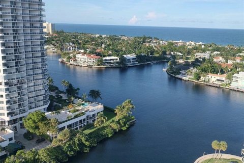 Copropriété à vendre à Aventura, Floride: 2 chambres, 105.72 m2 № 1348823 - photo 25