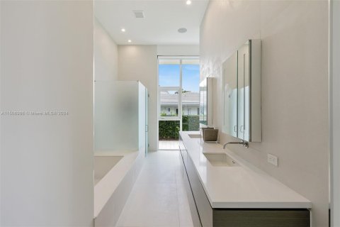 Villa ou maison à vendre à Fort Lauderdale, Floride: 3 chambres, 249.91 m2 № 947720 - photo 30