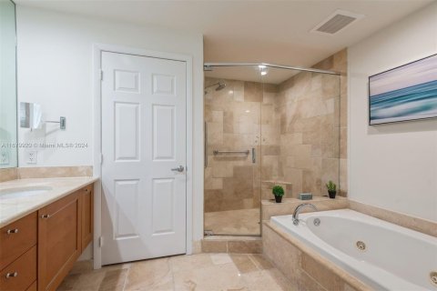 Condo in Fort Lauderdale, Florida, 1 bedroom  № 1409214 - photo 10