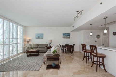 Condo in Fort Lauderdale, Florida, 1 bedroom  № 1409214 - photo 4