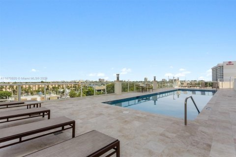 Condo in Fort Lauderdale, Florida, 1 bedroom  № 1409214 - photo 22