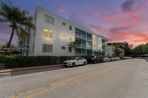 Condominio en venta en Miami Beach, Florida, 1 dormitorio, 60.39 m2 № 1394911 - foto 19