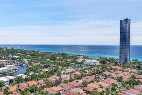 Condo in Sunny Isles Beach, Florida, 1 bedroom  № 1330693 - photo 1