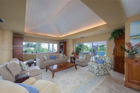Villa ou maison à vendre à Key Biscayne, Floride: 5 chambres, 388.42 m2 № 885770 - photo 6