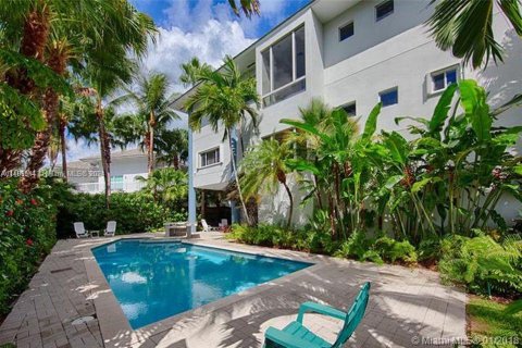 Villa ou maison à vendre à Key Biscayne, Floride: 5 chambres, 388.42 m2 № 885770 - photo 23