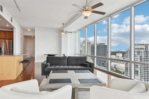 Condo in Orlando, Florida, 2 bedrooms  № 1342410 - photo 12